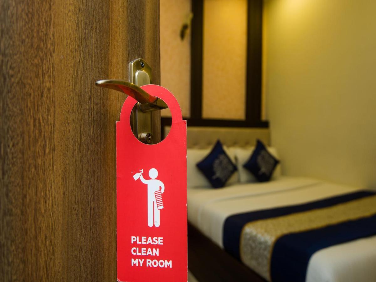 Hotel Golden Galaxy Мумбаи Экстерьер фото